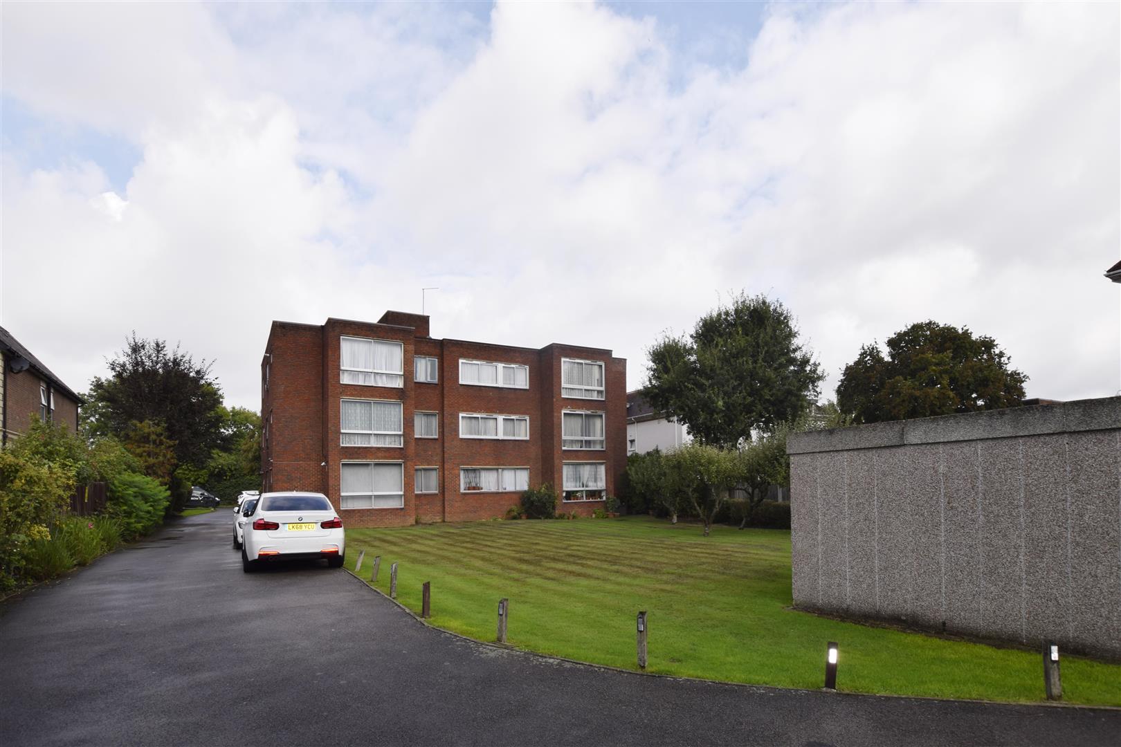 Crawford Avenue, Wembley